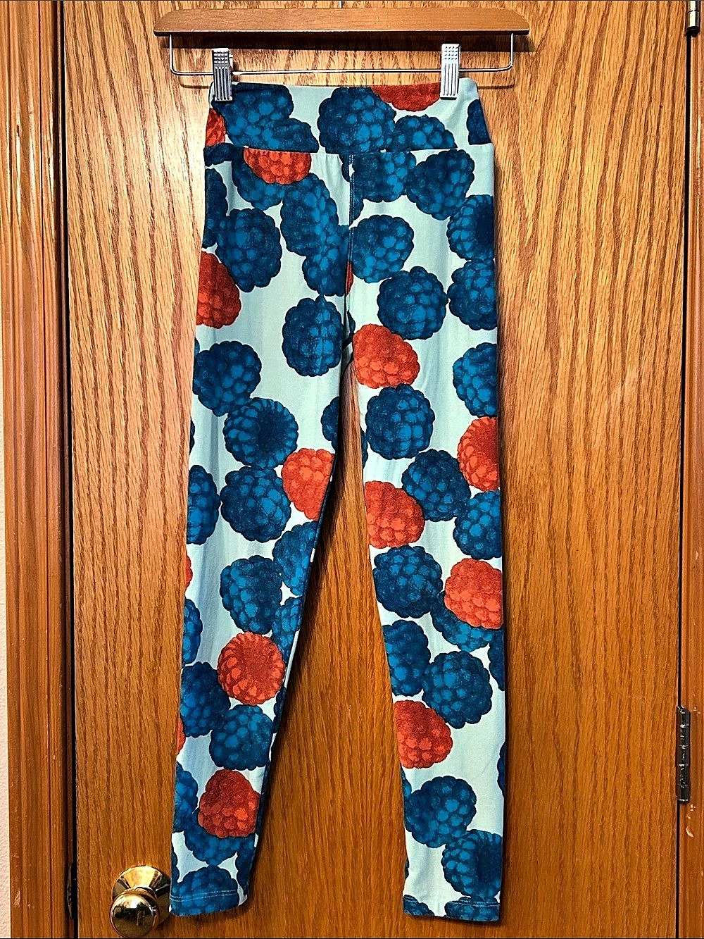 Lularoe TWEEN Printed Leggings in Blue & Red